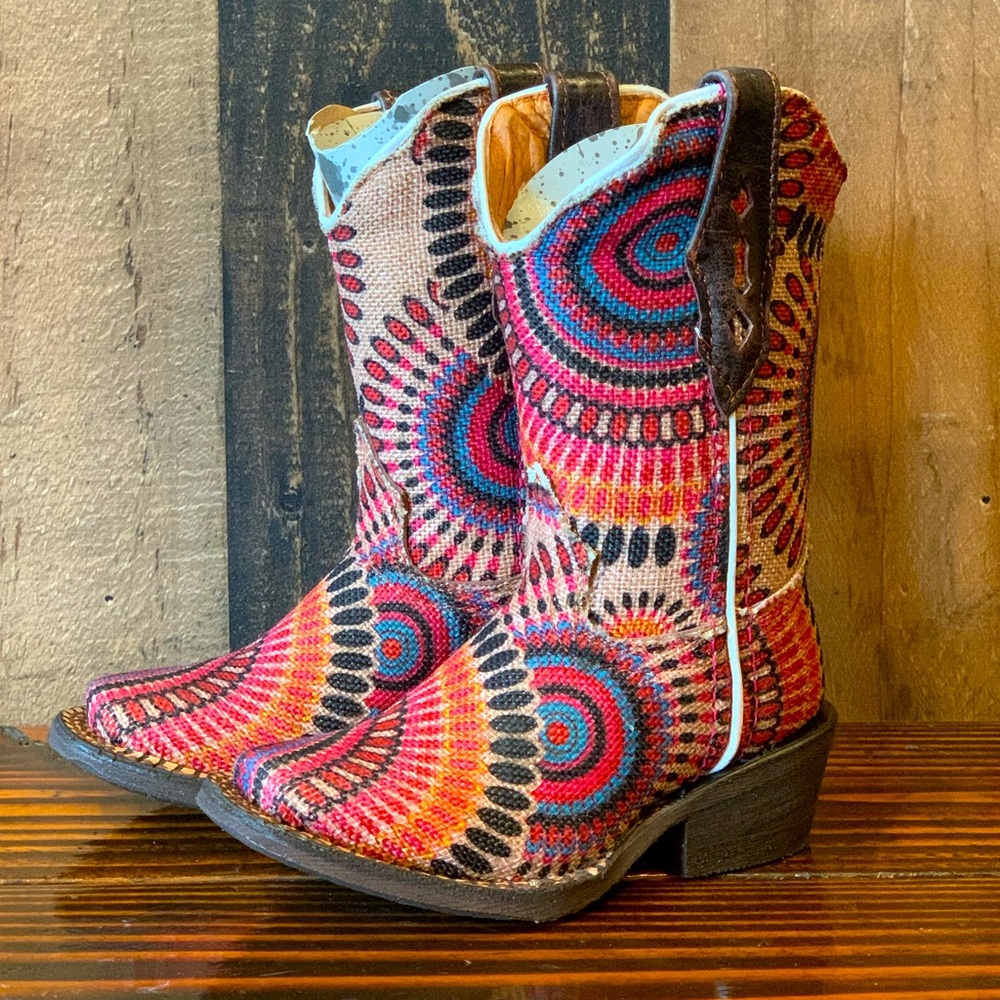 Tanner Mark kids size 7
